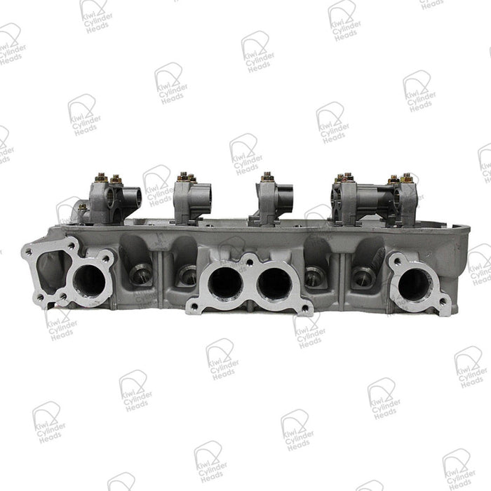 KCH Isuzu 4ZE1 Cylinder Head Electronic Fuel Pump