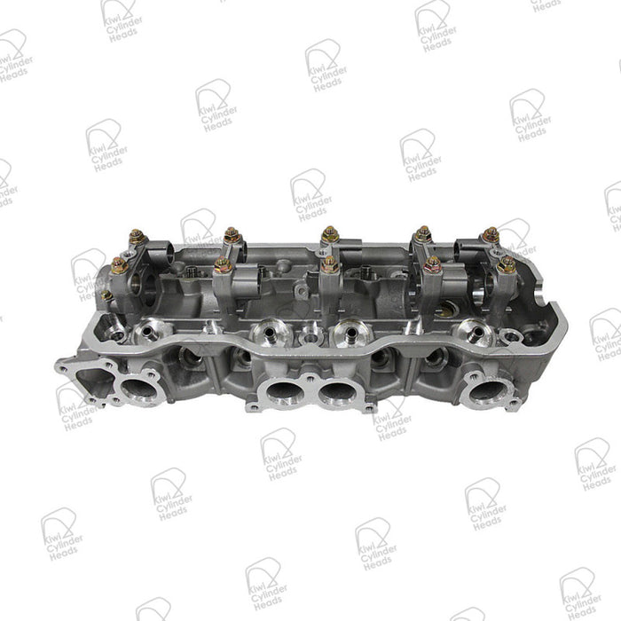 KCH Isuzu 4ZE1 Cylinder Head Electronic Fuel Pump