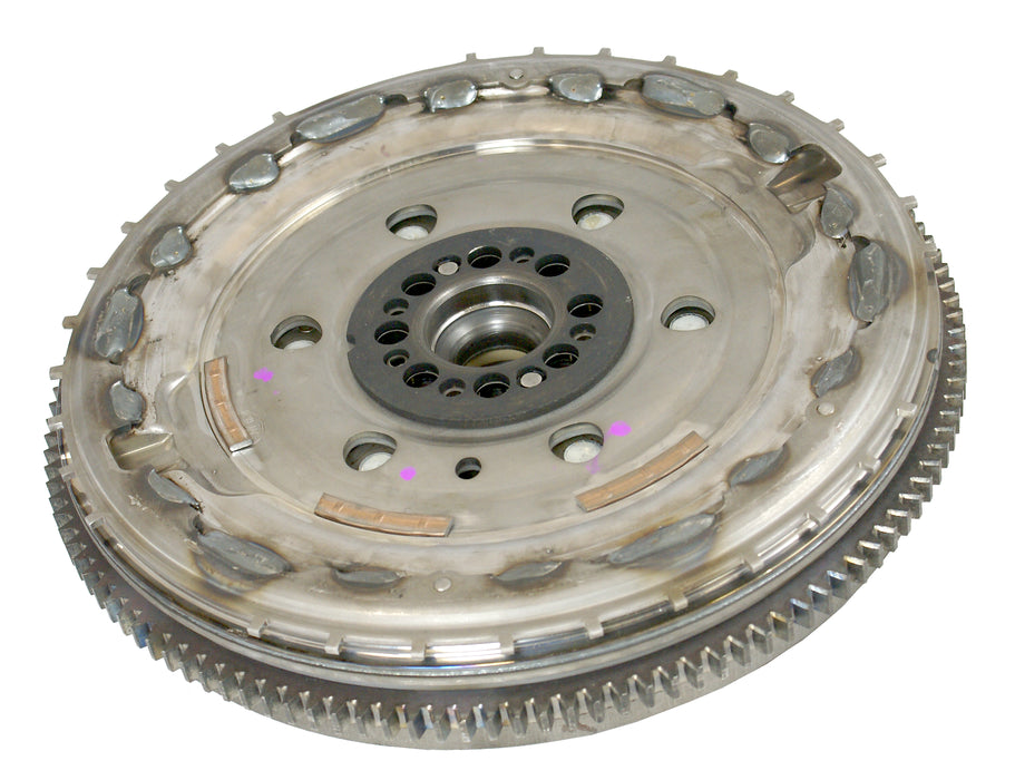 Clutch Industries Premium OEM Replacement Clutch Kit & OE Style Dual Mass Flywheel - DMF2953N-CSC