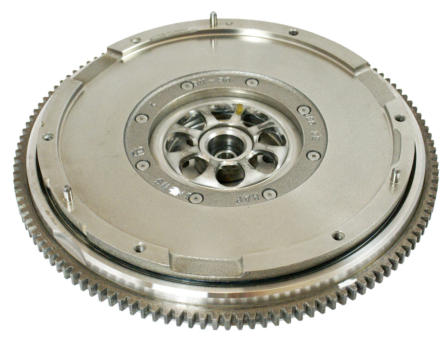 Clutch Industries Premium OEM Replacement Clutch Kit & OE Style Dual Mass Flywheel - DMF2678N