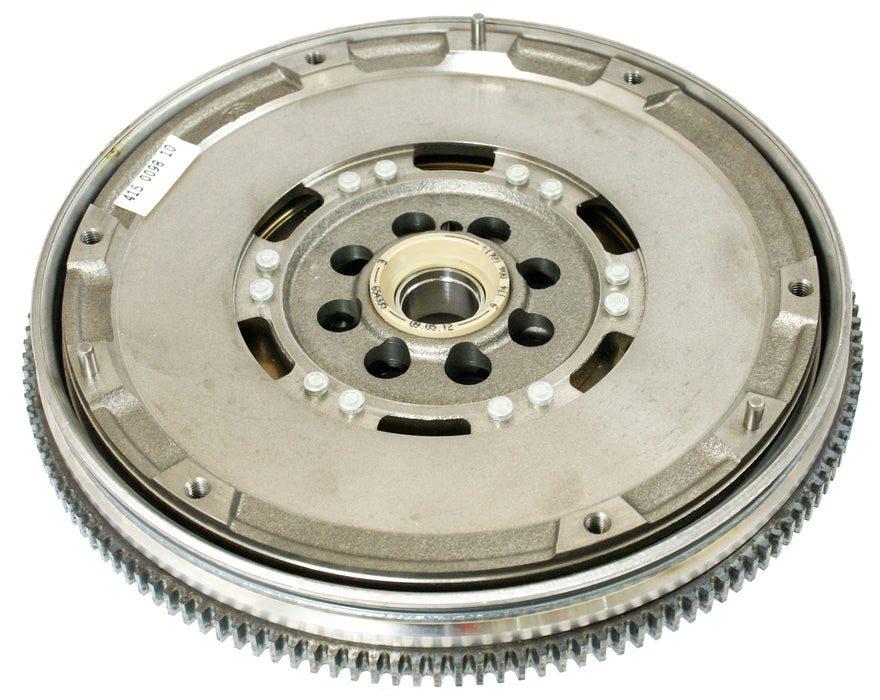 Clutch Industries Premium OEM Replacement Clutch Kit & OE Style Dual Mass Flywheel - DMF2457N