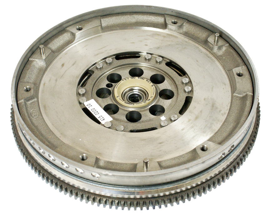 Clutch Industries Premium OEM Replacement Clutch Kit & OE Style Dual Mass Flywheel - DMF2400N