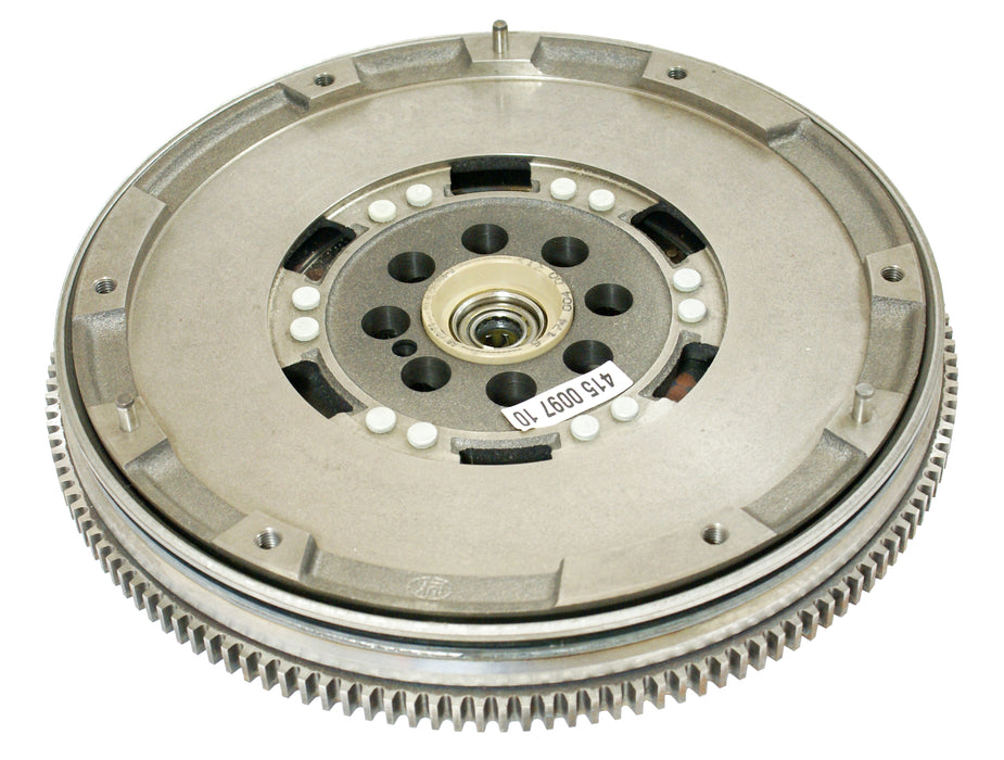 Clutch Industries Premium OEM Replacement Clutch Kit & OE Style Dual Mass Flywheel - DMF2607N