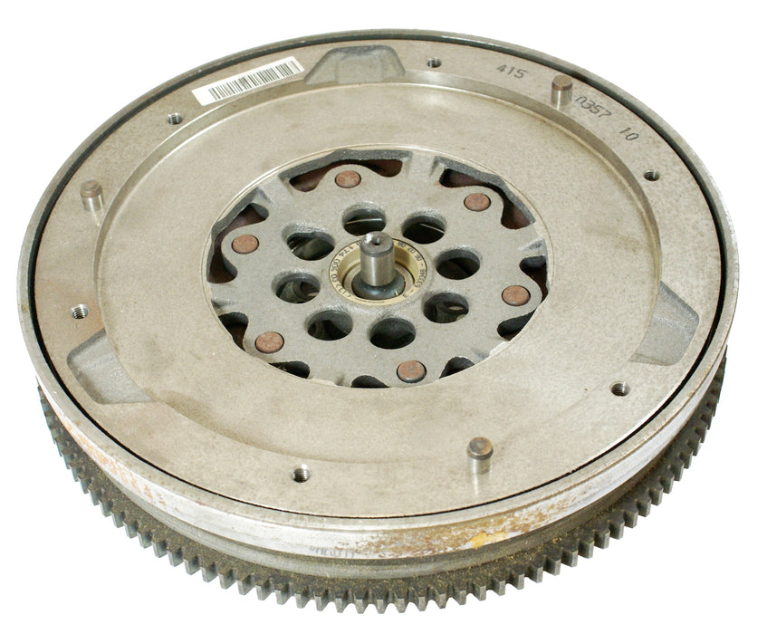 Clutch Industries Premium OEM Replacement Clutch Kit & OE Style Dual Mass Flywheel - DMF2696N